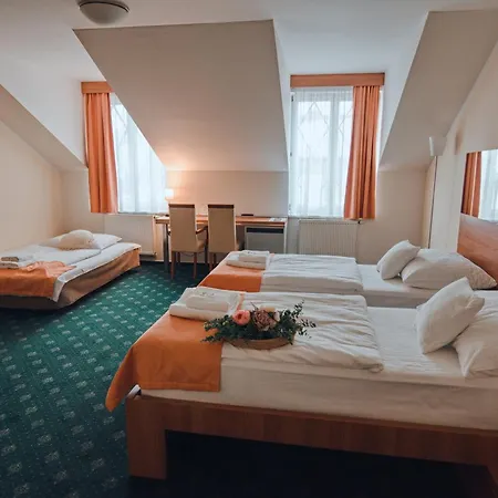 Hotel Grand 4*