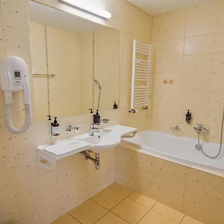 Grand Hotel 4*