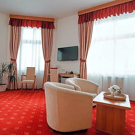 Grand 4* Hradec Králové