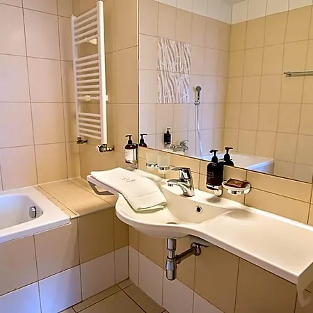 Hotel Grand 4*