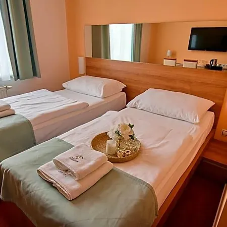 Hotel Grand 4*